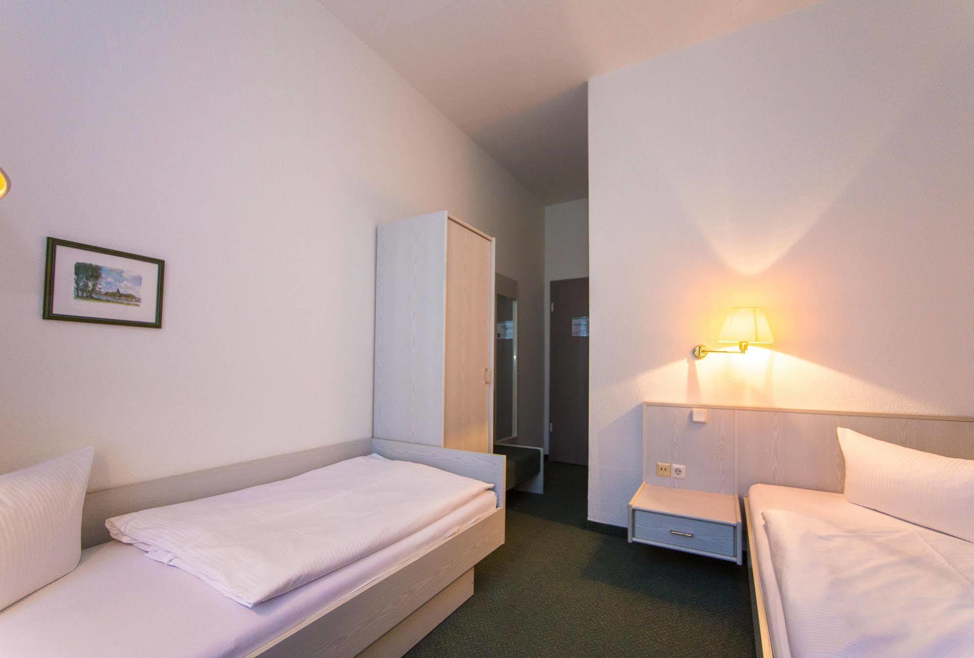 Hotel Weide Satow Eksteriør billede